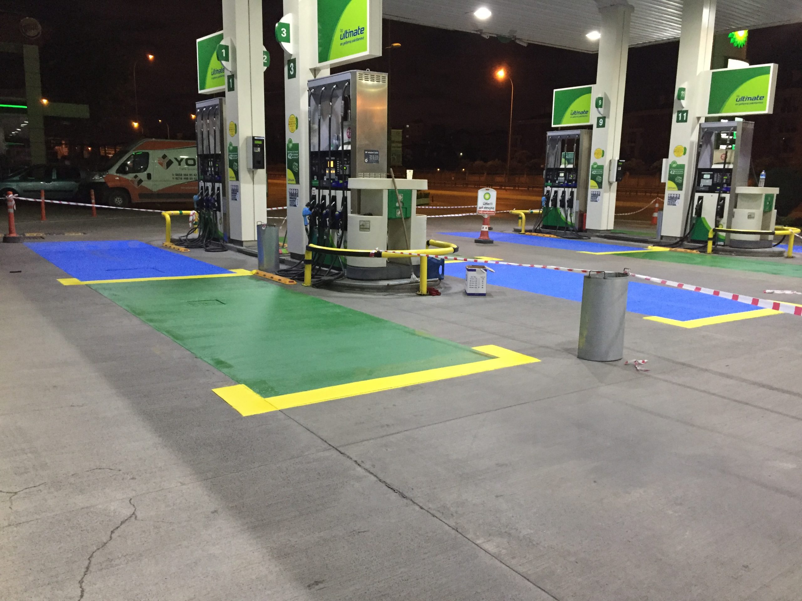 Petrol İstasyonu Çizgileri